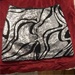 SHEIN | Women’s Size XXS (0) Silver and Black Mesh Sequin Mini Skirt